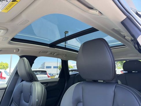 New 2026 Volvo XC60 T8 Ultra w/ Climate Package AWD/4WD image 24