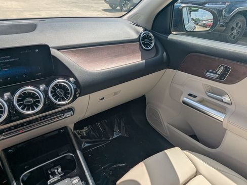 Certified 2023 Mercedes-Benz GLA 250 4MATIC image 29