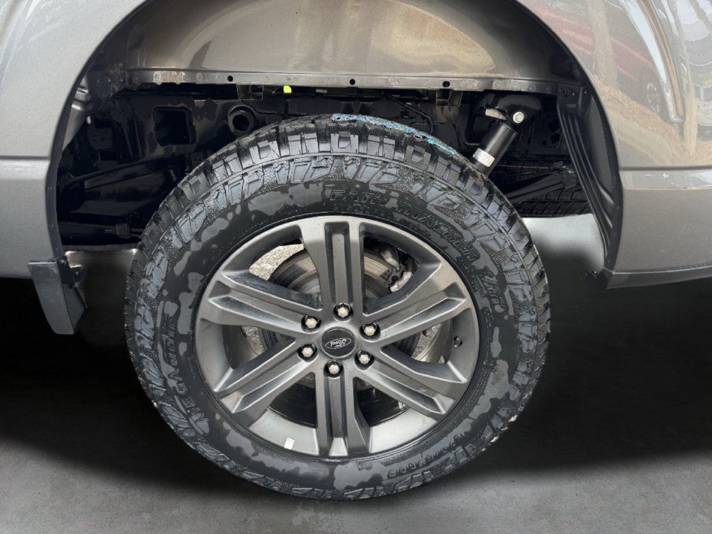 Used 2023 Ford F150 Lariat w/ Equipment Group 502A High AWD/4WD image 14