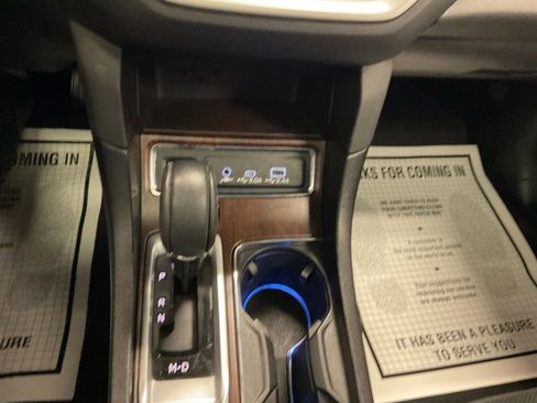 Used 2023 Subaru Ascent Touring image 18