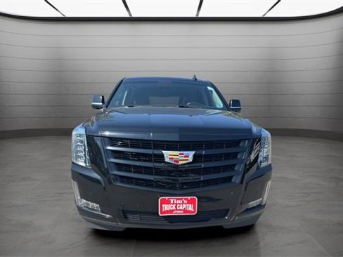 Used 2020 Cadillac Escalade Luxury w/ Escalade Sport Edition image 2