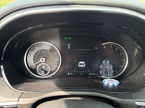 Used 2023 Genesis GV70 2.5T w/ Advanced Package AWD/4WD image 9