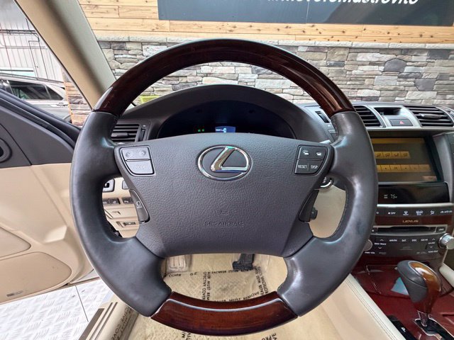 Used 2012 Lexus LS 460 AWD w/ Luxury Value Edition image 20