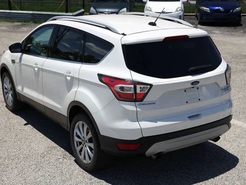 Used 2017 Ford Escape Titanium AWD/4WD image 4