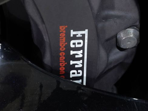 Used 2019 Ferrari Portofino image 37