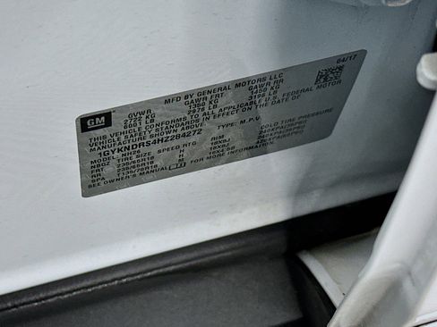 Used 2017 Cadillac XT5 Luxury w/ Driver Awareness Package image 12