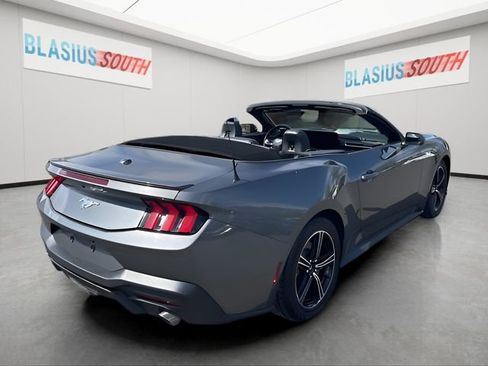 Used 2025 Ford Mustang Premium RWD image 4