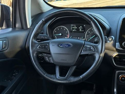 Used 2019 Ford EcoSport SE image 6