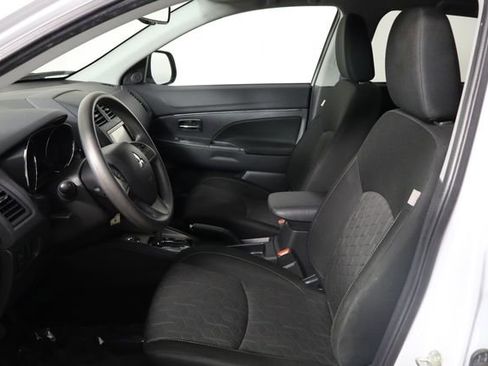 Used 2023 Mitsubishi Outlander Sport ES AWD/4WD image 14
