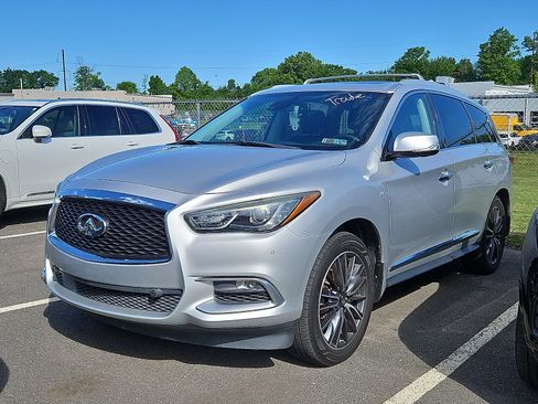 Used 2016 INFINITI QX60 Luxe w/ Deluxe Technology Package AWD/4WD image 2