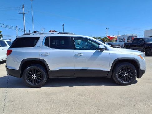 Used 2019 GMC Acadia SLT FWD image 9
