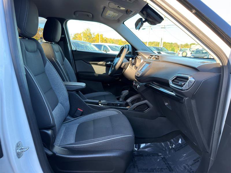 Used 2021 Chevrolet TrailBlazer LT AWD/4WD image 26