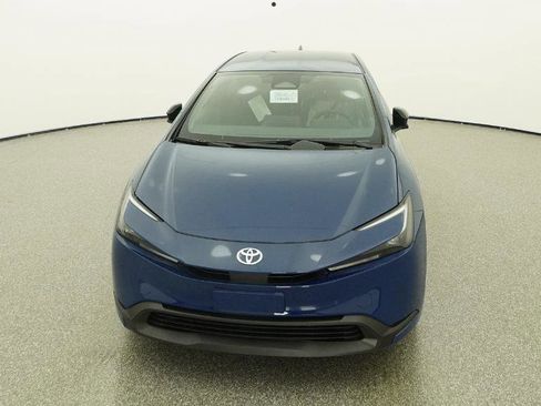 New 2026 Toyota Prius LE image 2