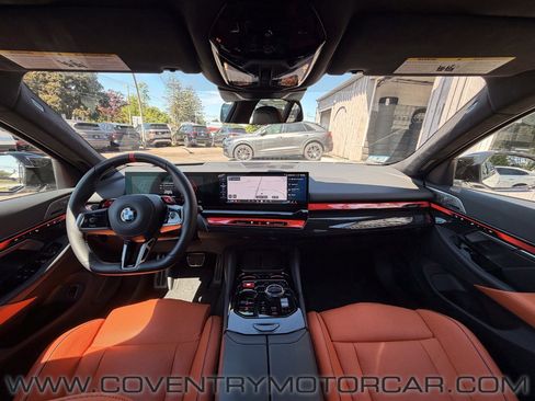 Used 2026 BMW M5 w/ M Driver's Package AWD/4WD image 34
