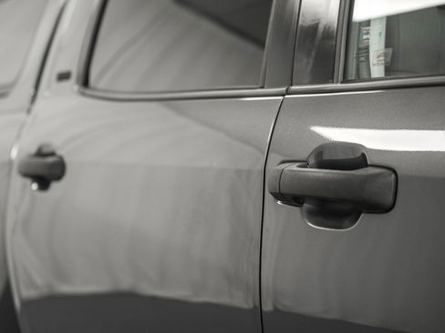 Used 2018 Toyota Tundra SR5 image 14