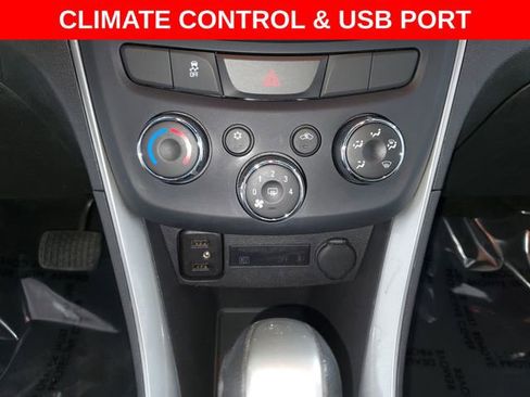 Used 2017 Chevrolet Trax LT image 19