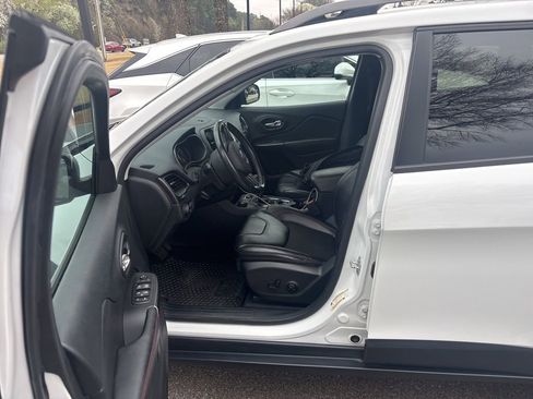 Used 2020 Jeep Cherokee Trailhawk w/ Cold Weather Group image 2