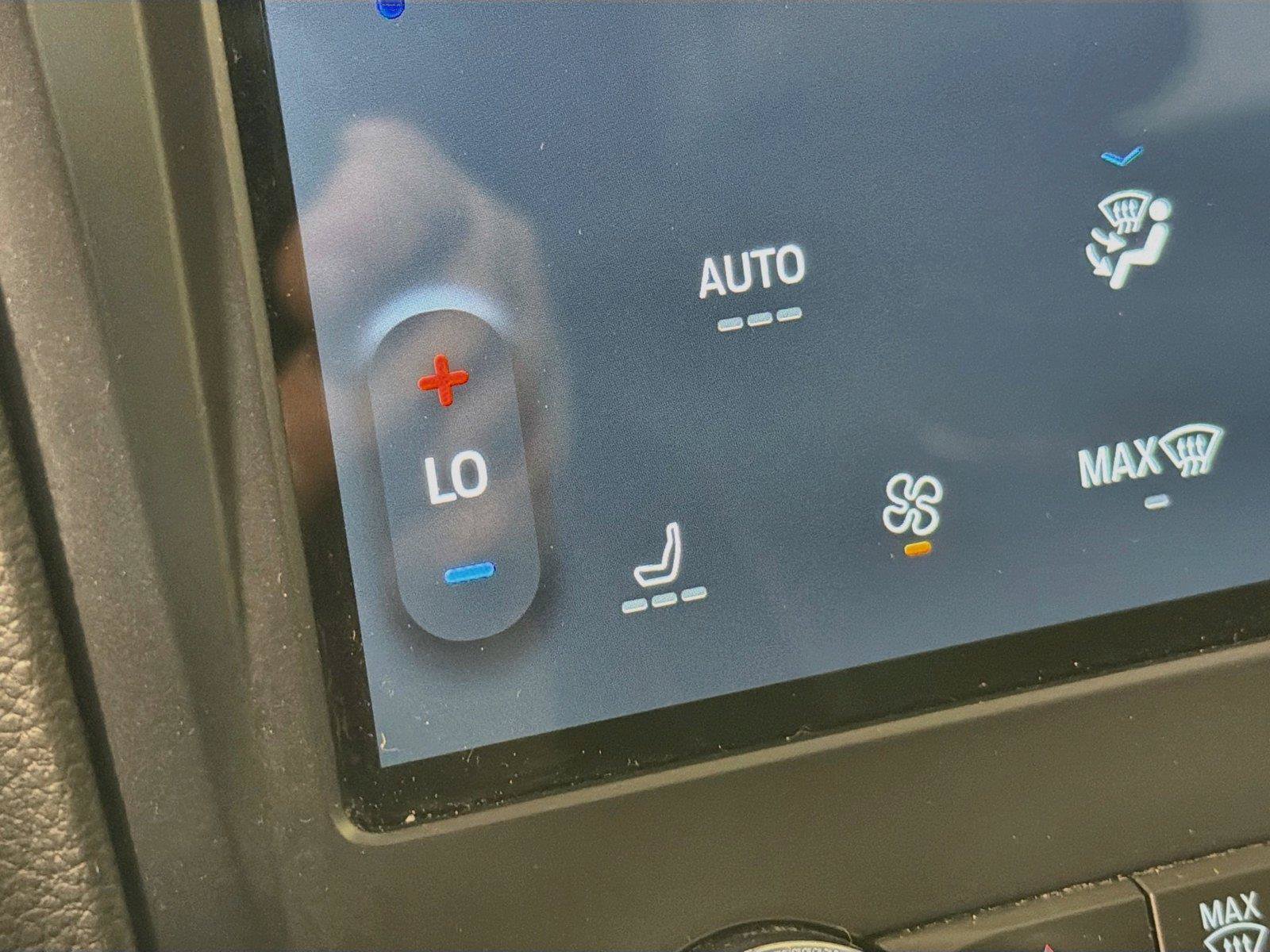 Used 2022 Ford Edge ST AWD/4WD image 24