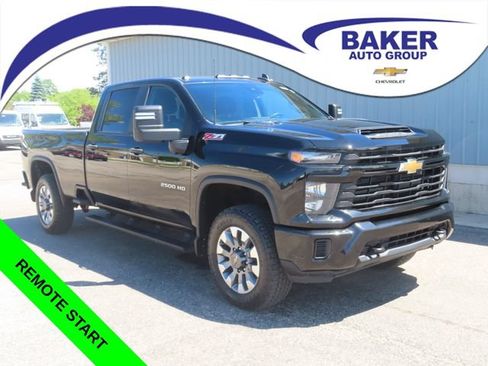Used 2024 Chevrolet Silverado 2500 Custom w/ Custom Value Package AWD/4WD image 1