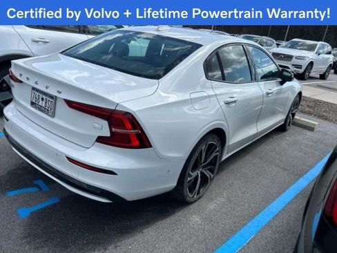 Used 2023 Volvo S60 T8 Plus image 3