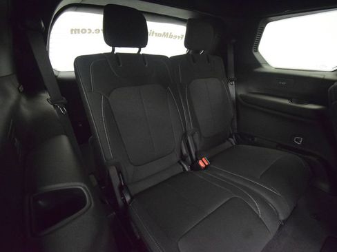 New 2026 Jeep Grand Cherokee L 4WD image 17