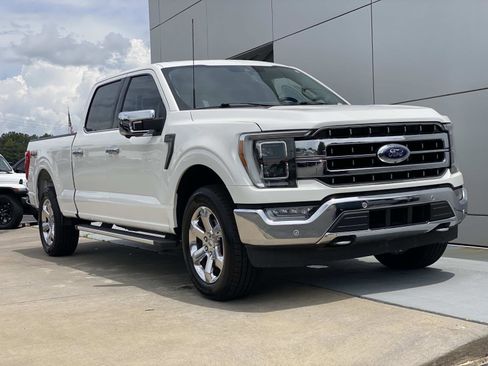 Used 2022 Ford F150 Lariat w/ Equipment Group 502A High AWD/4WD image 2