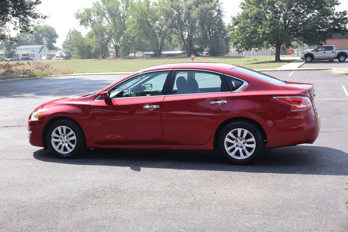 Used 2014 Nissan Altima 2.5 S FWD image 8