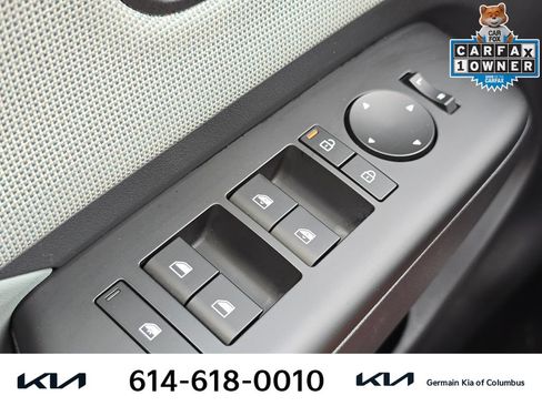 Used 2024 Hyundai Kona Limited FWD image 27