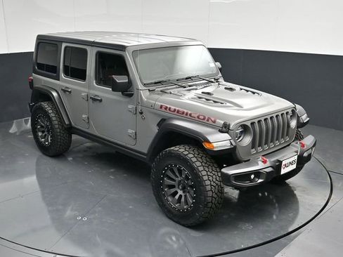 Used 2019 Jeep Wrangler Unlimited Rubicon w/ LED Lighting Group AWD/4WD image 46