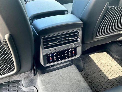 New 2026 Audi Q7 3.0T Premium Plus image 17