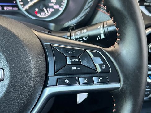 Used 2025 Nissan Sentra SR w/ Midnight Edition FWD image 25