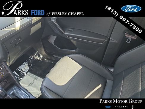 Used 2021 Volkswagen Tiguan SE R-Line image 13