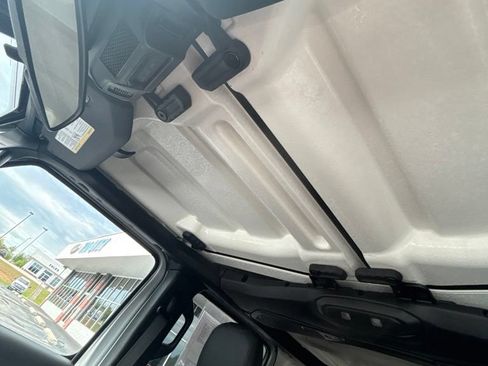 Used 2024 Jeep Wrangler Unlimited Sahara AWD/4WD image 24