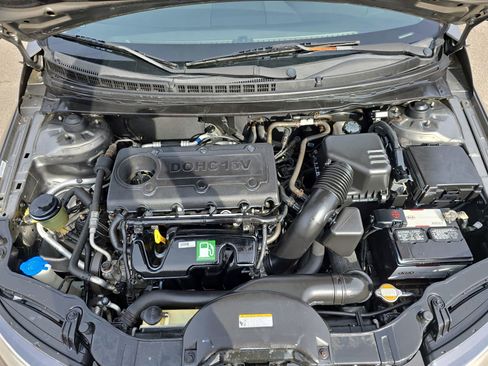 Used 2012 Kia Forte Koup EX image 29