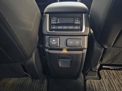 Used 2021 Subaru Ascent Touring w/ Popular Package #2A image 28