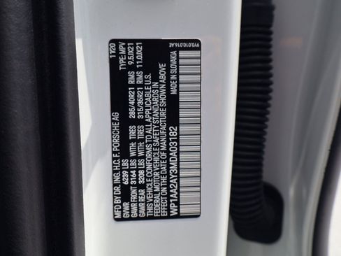 Certified 2021 Porsche Cayenne AWD/4WD image 28