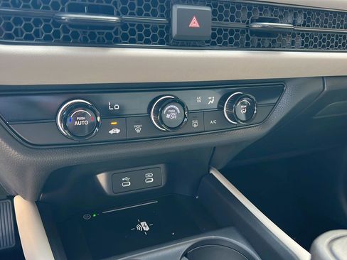 New 2026 Honda HR-V LX image 25