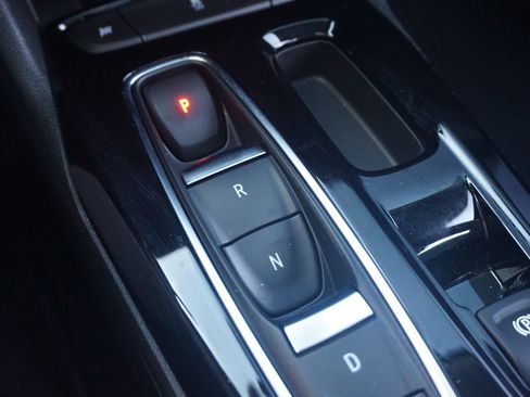 Used 2022 Chevrolet Bolt EUV Premier w/ Launch Edition image 32