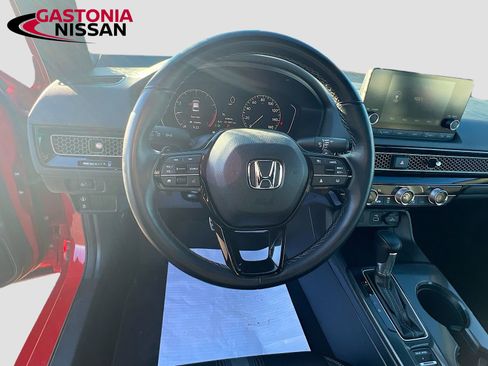 Used 2023 Honda Civic Sport image 14