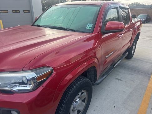 Used 2016 Toyota Tacoma SR5 w/ Towing Package image 1