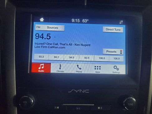 Used 2019 Ford Fusion SE FWD image 25
