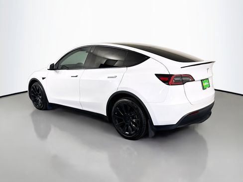Used 2023 Tesla Model Y Long Range image 7