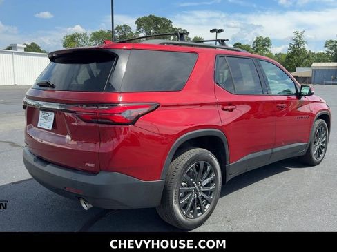Used 2023 Chevrolet Traverse RS AWD/4WD image 7