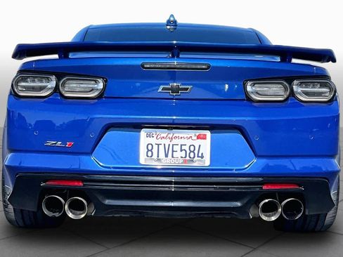 Used 2021 Chevrolet Camaro ZL1 RWD image 4