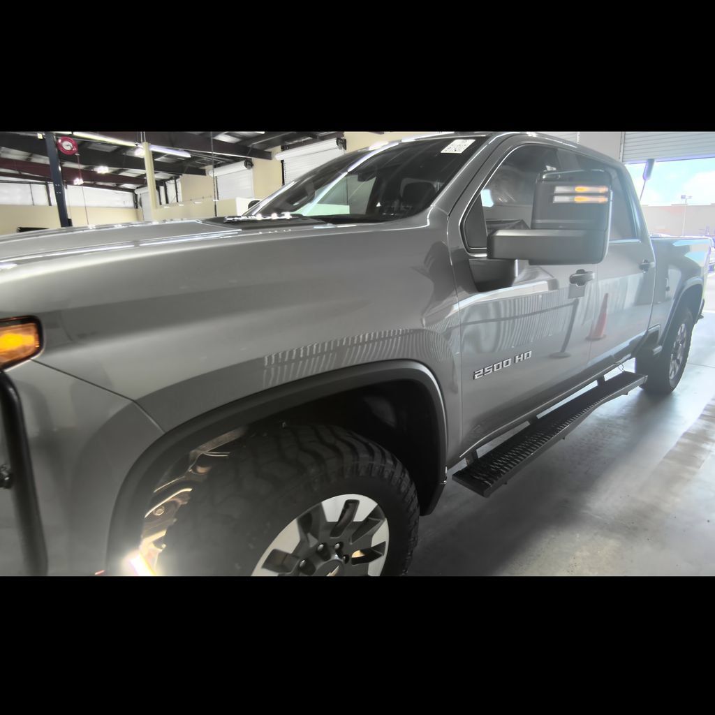 Used 2024 Chevrolet Silverado 2500 Custom w/ Custom Convenience Package AWD/4WD image 5