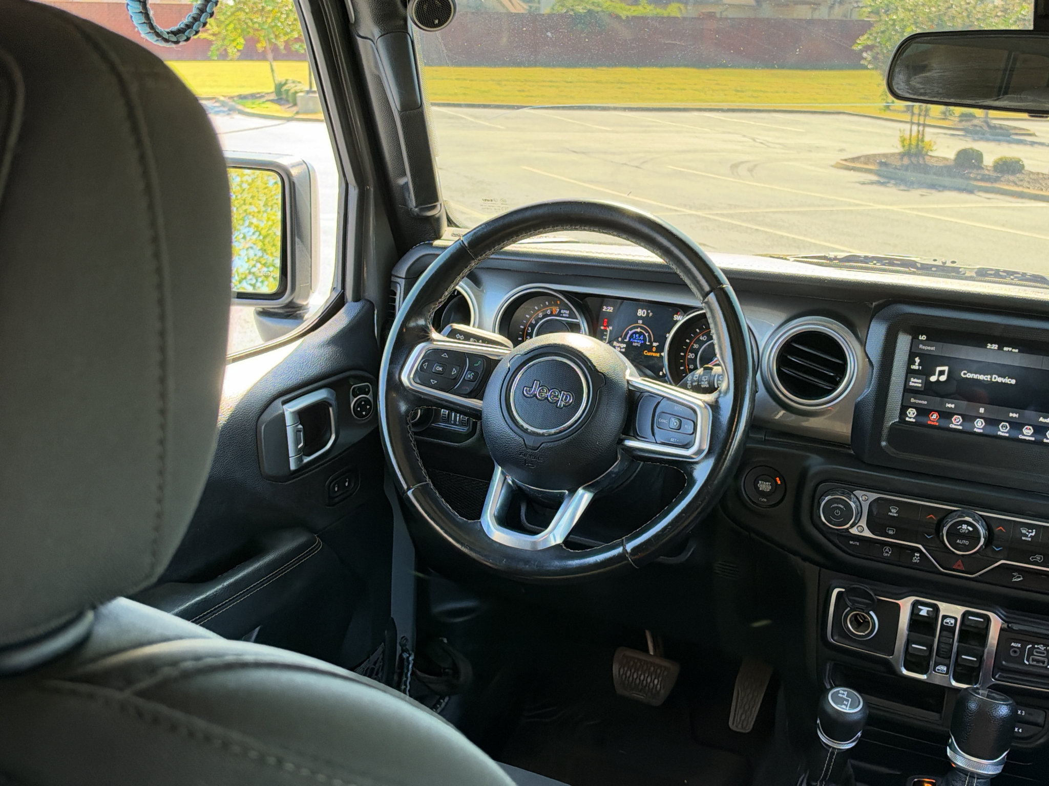 Used 2020 Jeep Wrangler Unlimited Sahara w/ LED Lighting Group AWD/4WD image 20