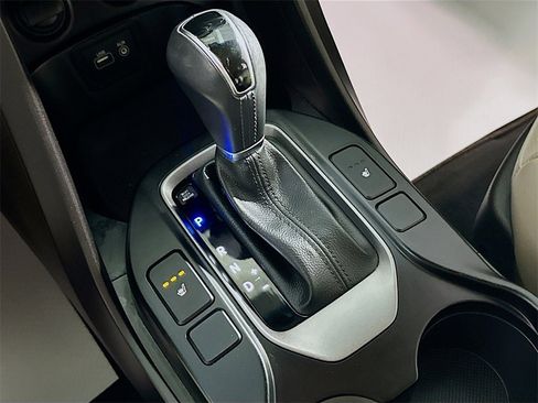 Used 2018 Hyundai Santa Fe Sport image 17