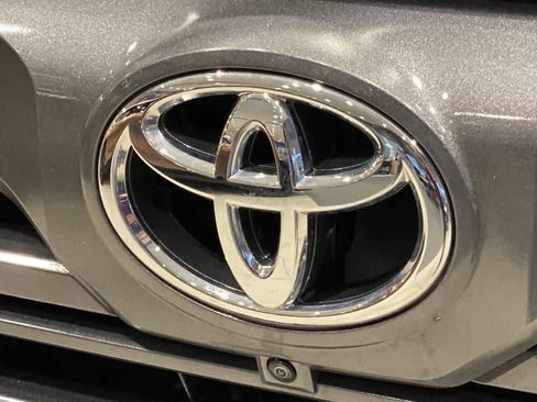 Used 2024 Toyota Tundra Limited image 10