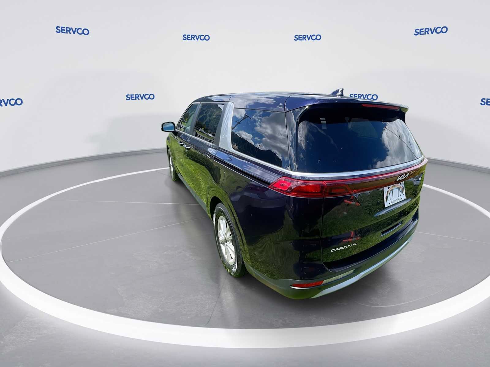 Used 2024 Kia Carnival LX FWD image 6