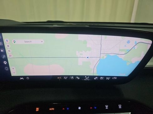 Used 2025 Buick Enclave Avenir w/ Super Cruise Package AWD/4WD image 7